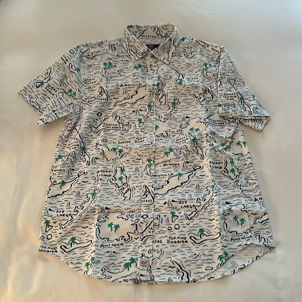 Men’s Vineyard Vines Shirt Sleeve “Island” Shirt, Size M